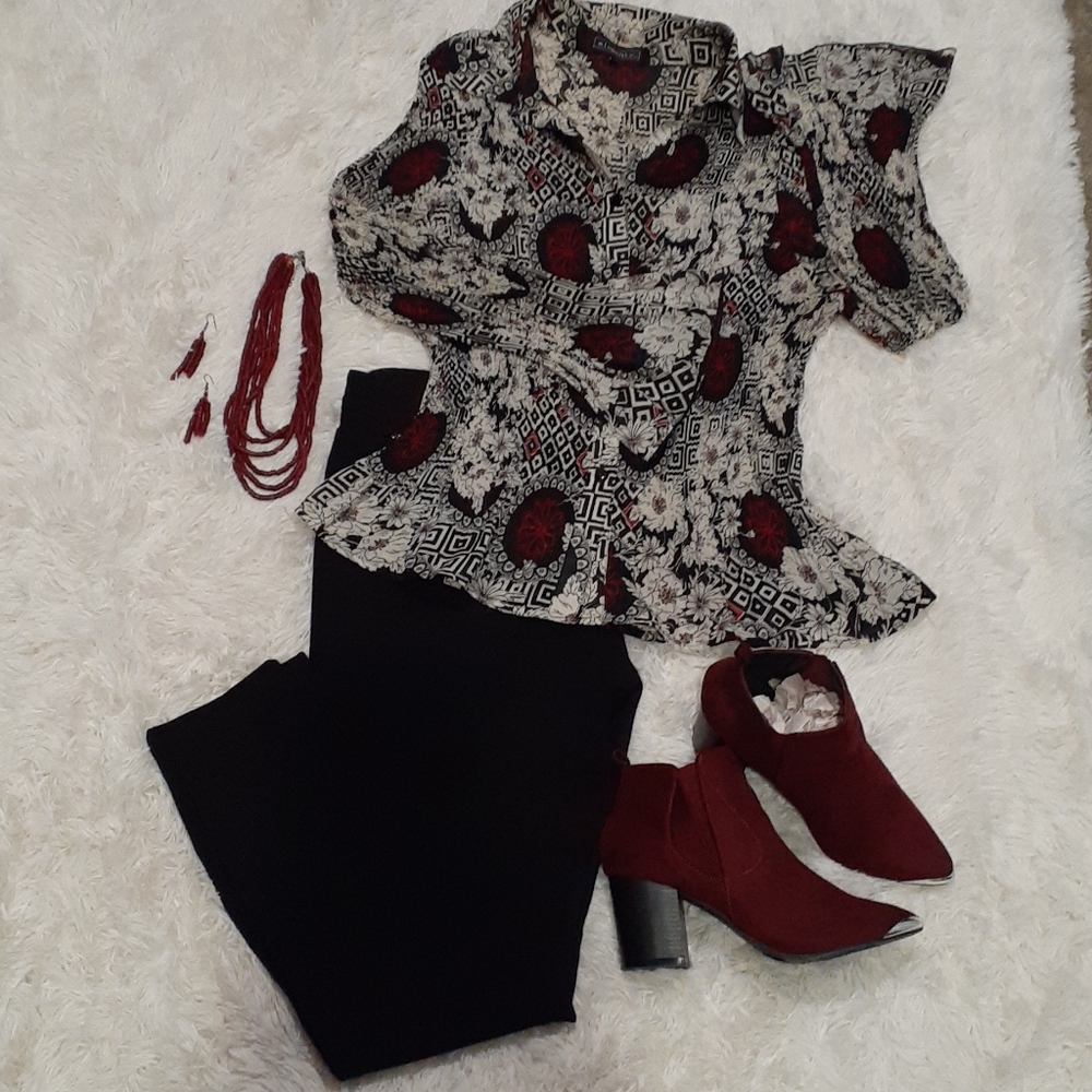 NEARLY NEW "The SKINNY" WHBM Jeggings (size 10)